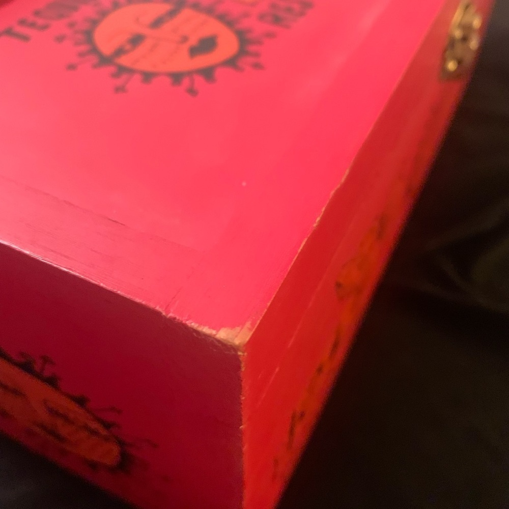 1996 Jose Cuervo Tequila Collector’s Box - Picture 8 of 9